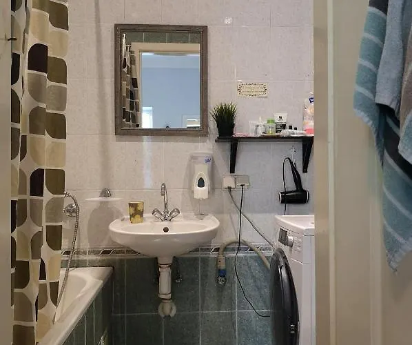 The Monk's Bunk קובנה